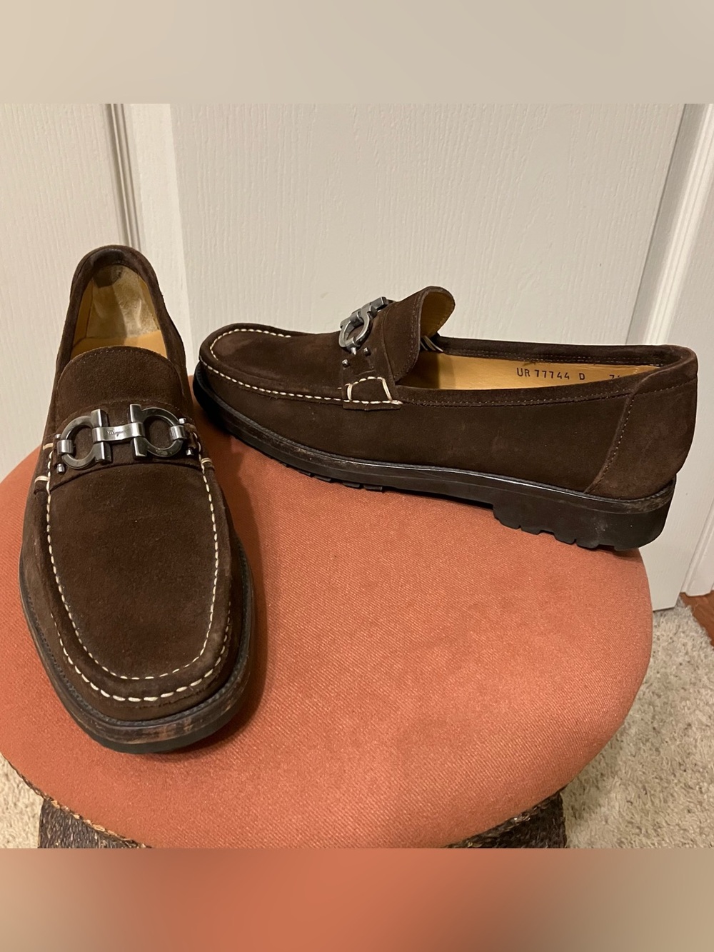 SALVATORE FERRAGAMO Gancini Loafers SUEDE Brown / Silver- Sz 7.5 D Made in Italy